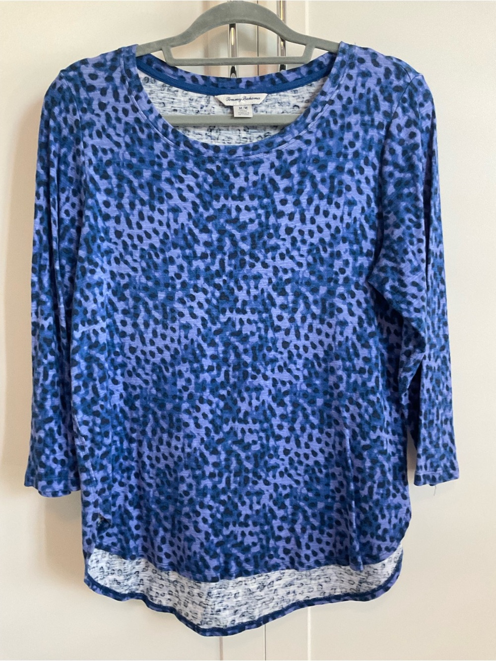 Tommy Bahama Blue and Navy Animal-Print 3/4 length Sleeve Top size M